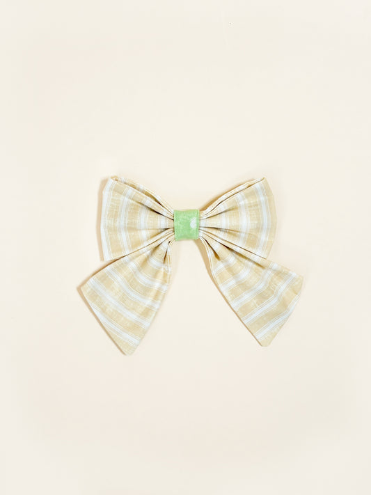 Sweet Honeydew Signature Bow